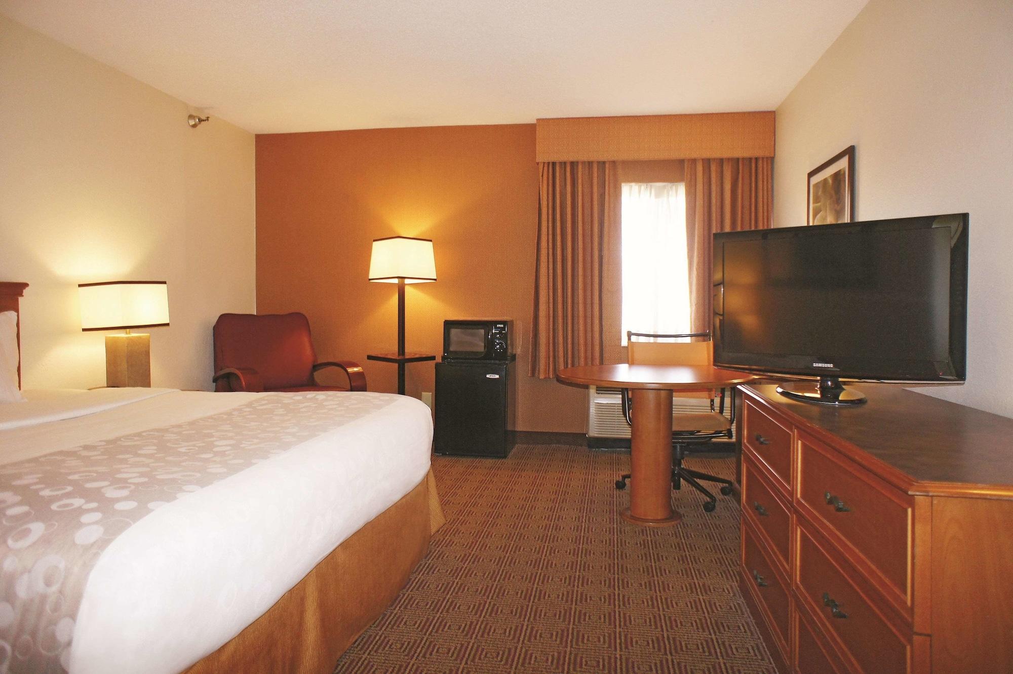 La Quinta Inn By Wyndham Kansas City North North Kansas City Exterior foto